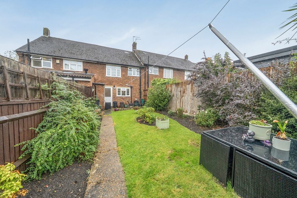 Property photo 2 of 16