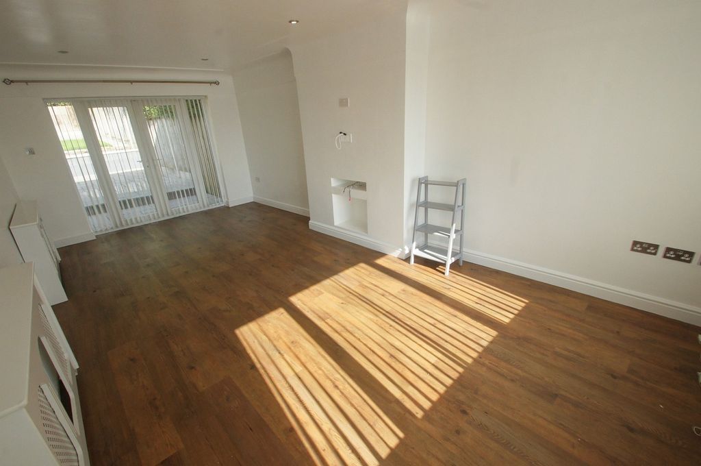 Property photo 2 of 13 Not Specified