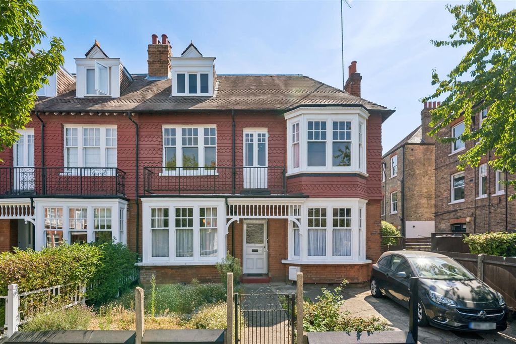 Property photo 1 of 14 For Sale - Rusthall Avenue, W4