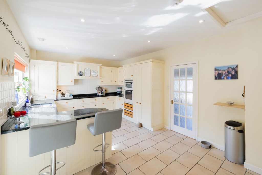 Additional image 15 of 3 bed bungalow for saleBelle Hougue Avenue, Grouville, Jersey JE3