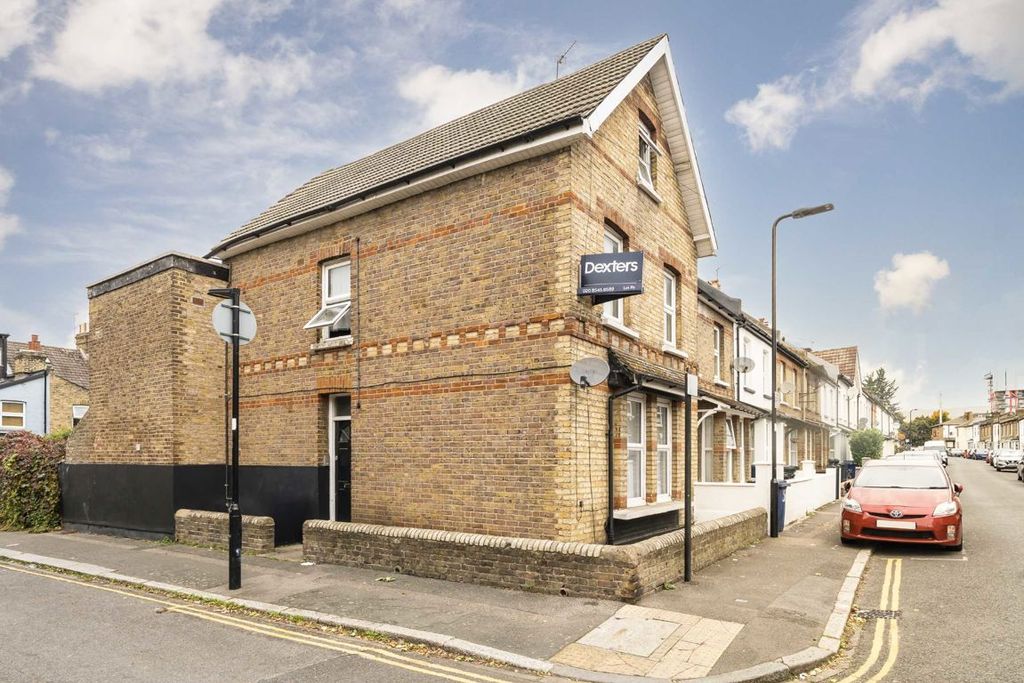 Property photo 1 of 6