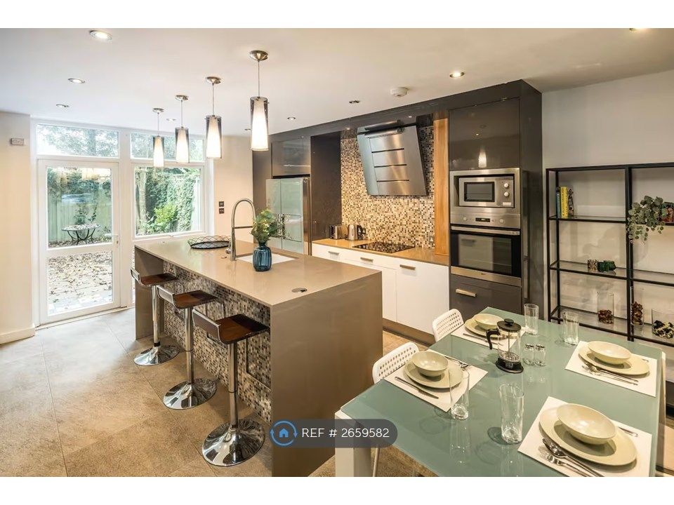 Property photo 3 of 9 - Ground Floor