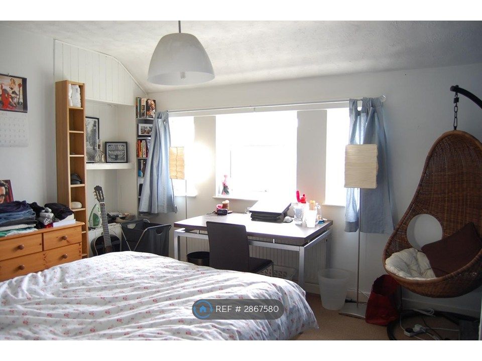 Property photo 2 of 10