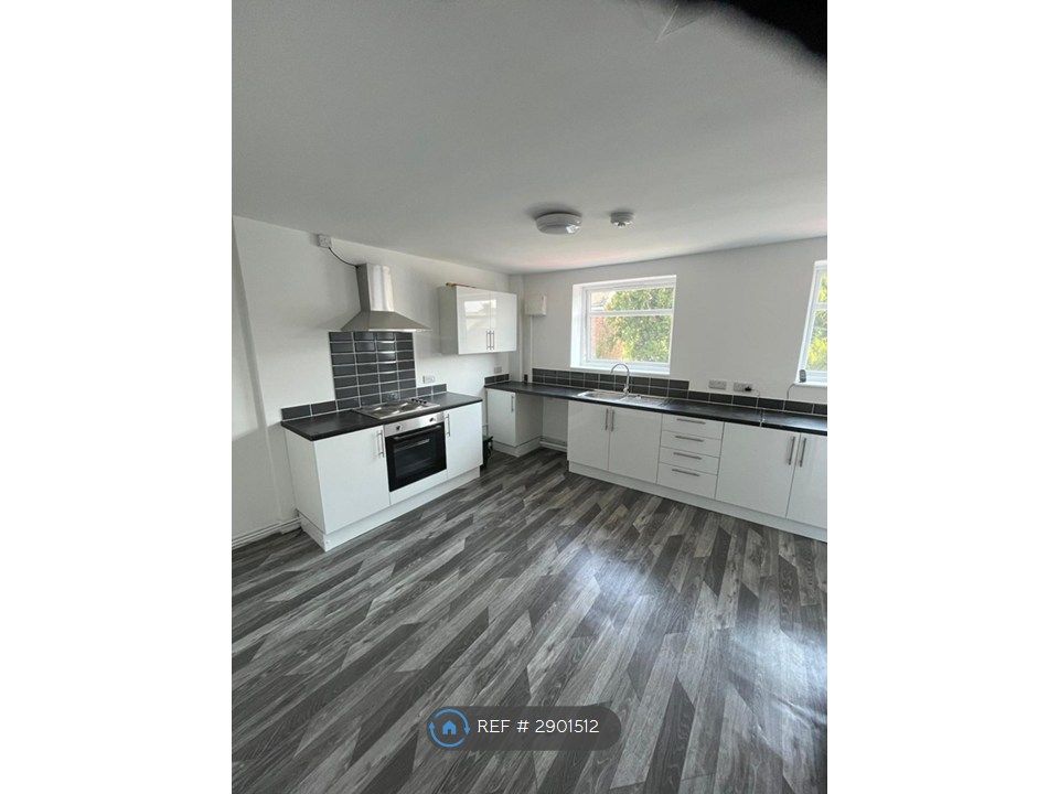 Property photo 1 of 7 Kitchen