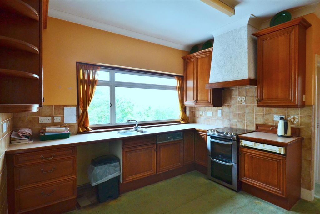 Property photo 3 of 19 Kitch.Jpg