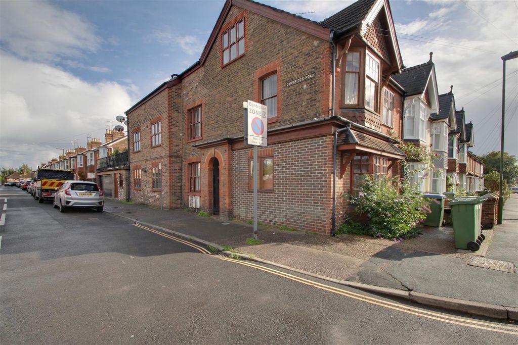 Property photo 1 of 11 External