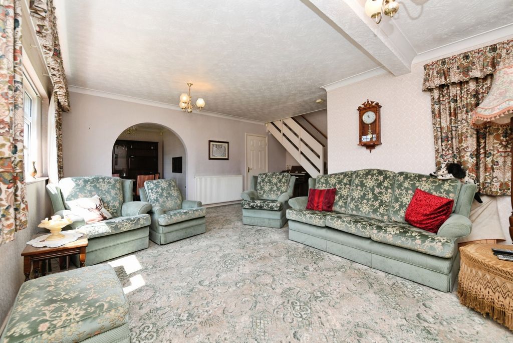 Property photo 2 of 26 Pbox-Img.Jpg