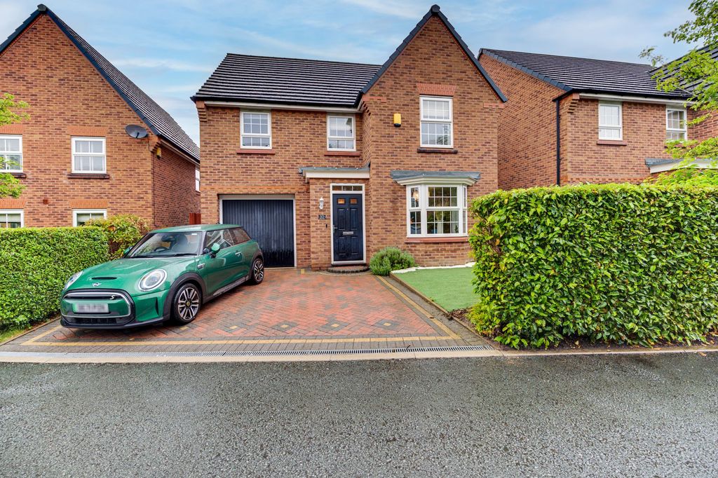 Property photo 1 of 24