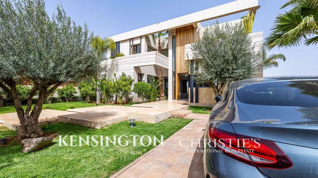 Property photo 2 of 49