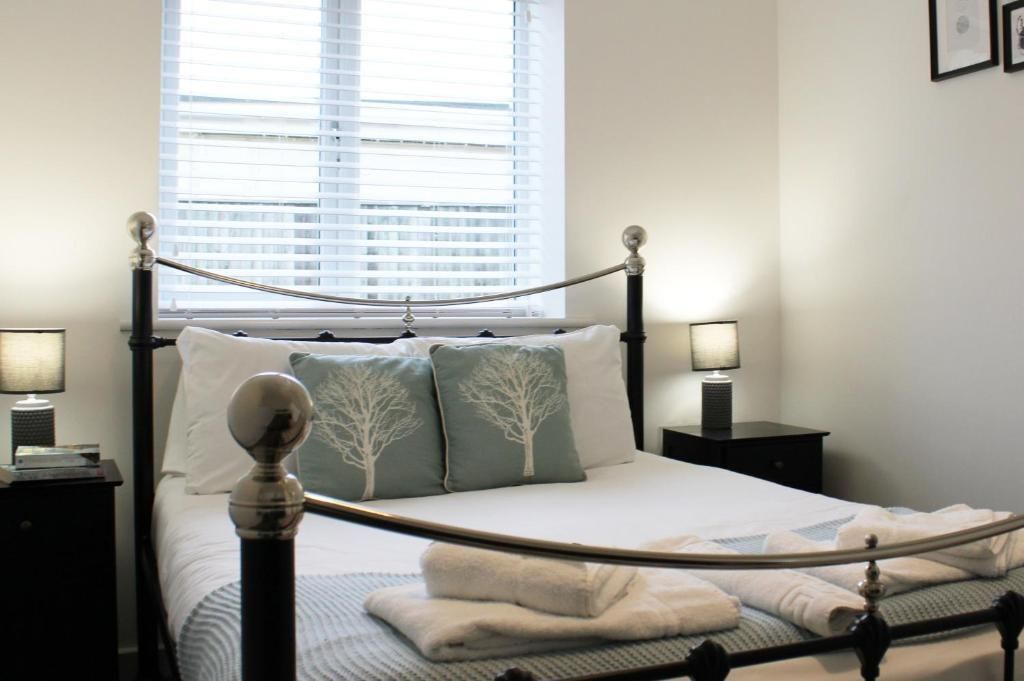 Property photo 2 of 5 Bedroom