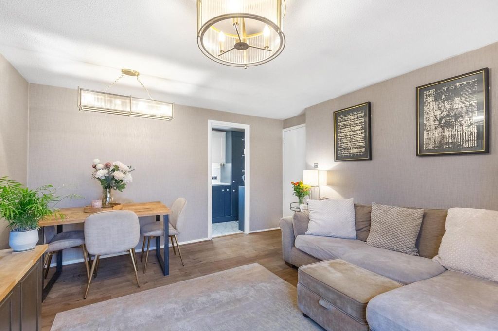 Property photo 3 of 14 Picture No. 10