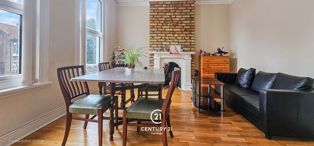 Property photo 3 of 10 E02014 (6)