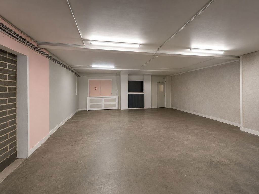 Property photo 3 of 4