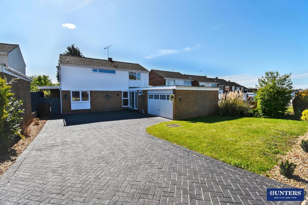 Property photo 1 of 22 Front (Exterior)