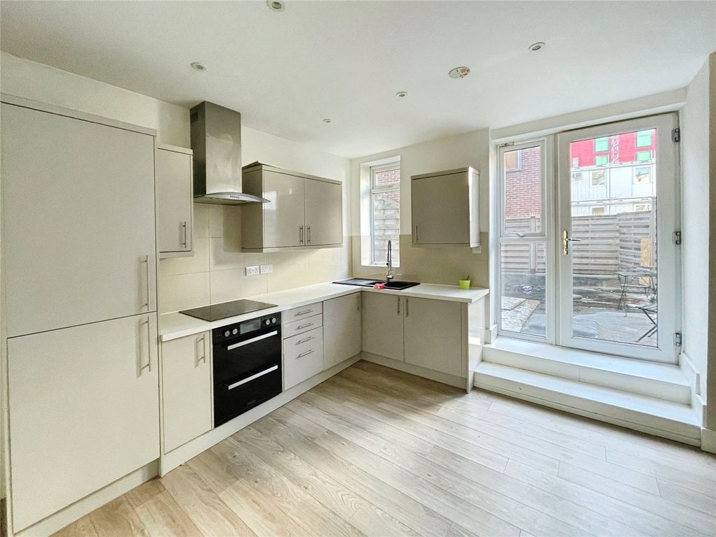 Property photo 2 of 10 Picture No. 07