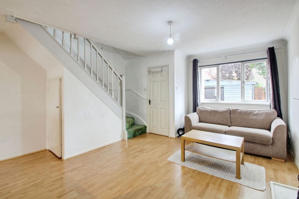Property photo 2 of 19