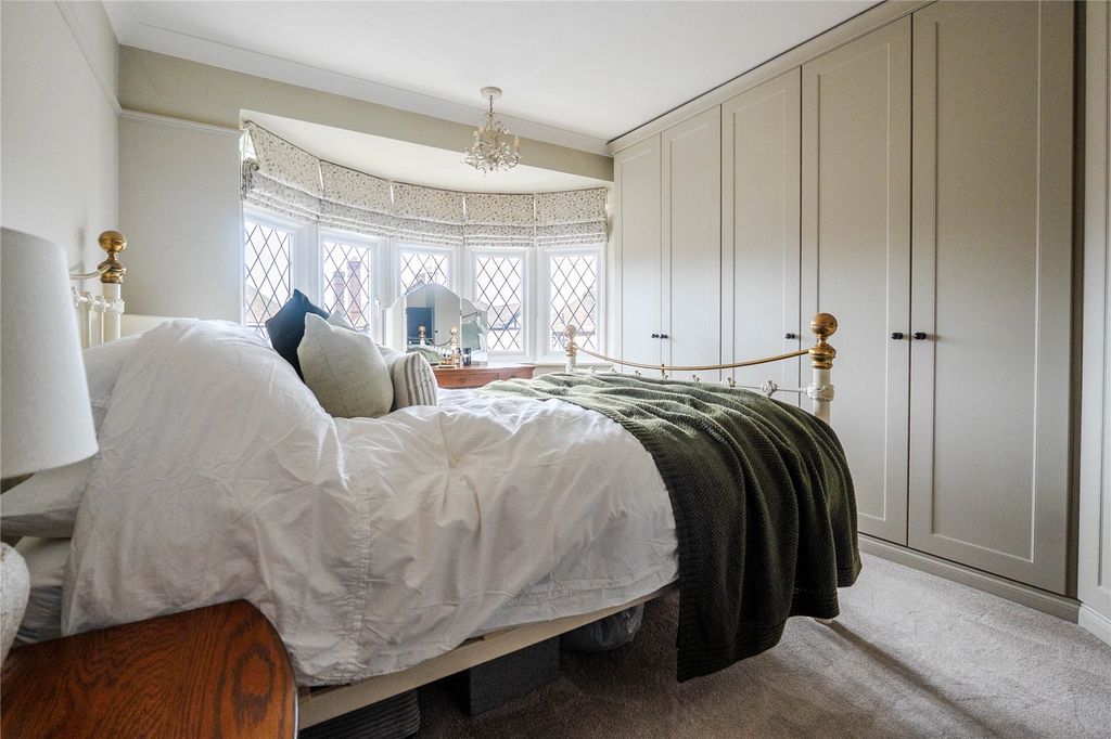 Additional image 12 of 3 bed semi-detached house for saleBarton Avenue, Dunstable, Bedfordshire LU5