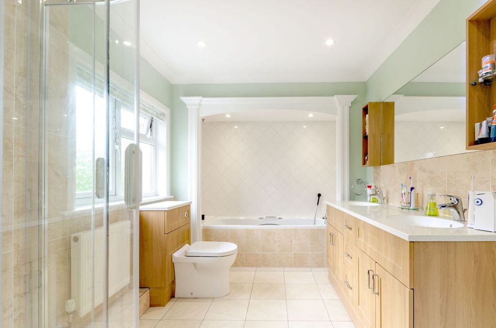 Additional image 13 of 5 bed detached house for saleMark Way, Godalming GU7
