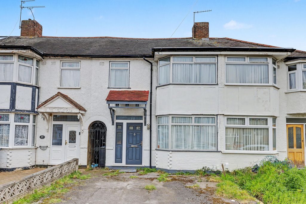 Property photo 1 of 19 Front (Exterior)