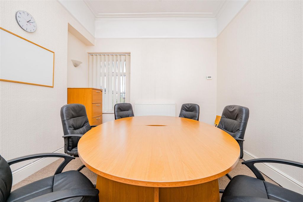 Property photo 3 of 30 P1377501.Jpg