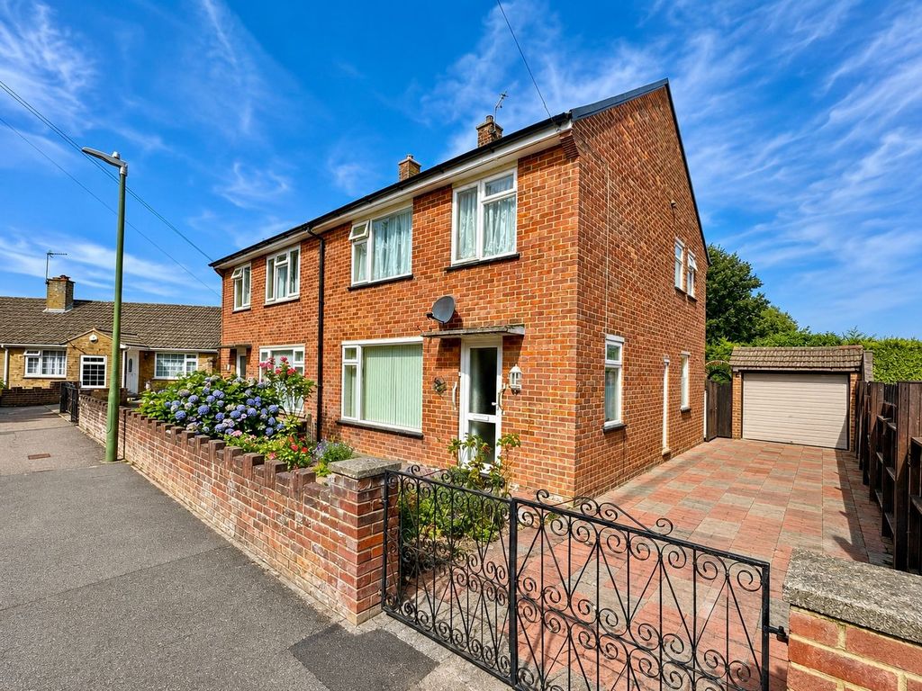 Property photo 1 of 13