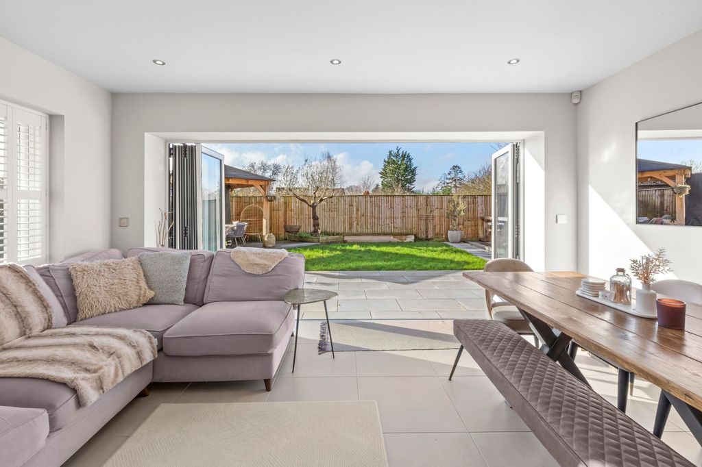 Property photo 3 of 22