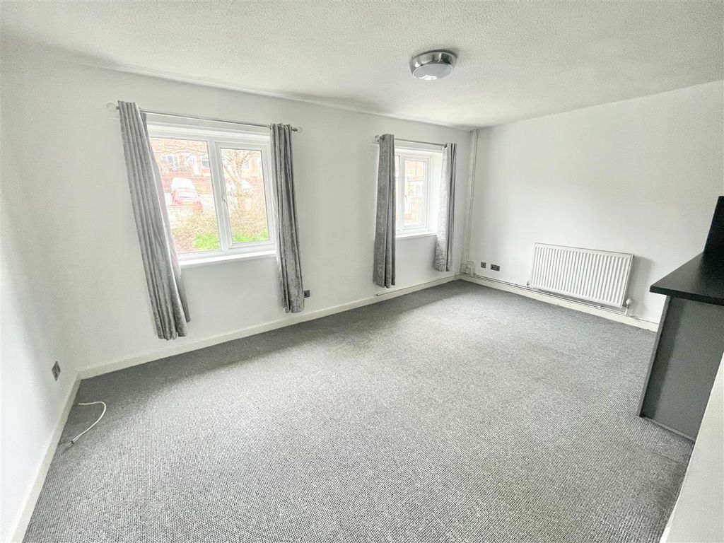 Property photo 2 of 8 Img_0171.Jpeg