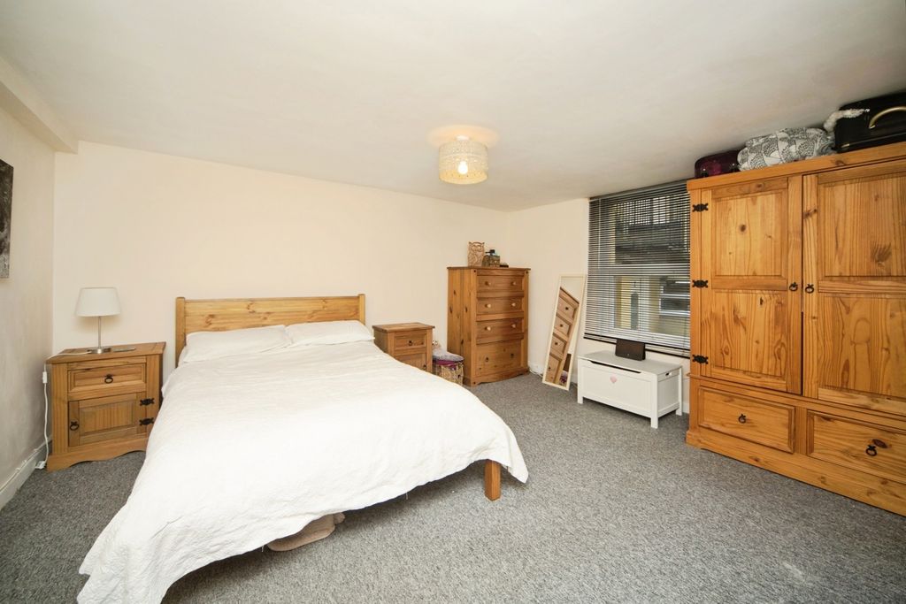 Additional image 11 of 2 bed flat for saleRutters Lane, Ilminster, Somerset TA19