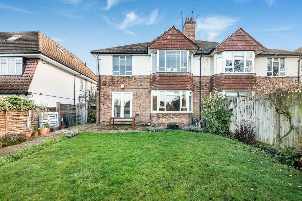 Property photo 1 of 20