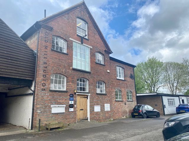 Property photo 1 of 1 Frys Yard
