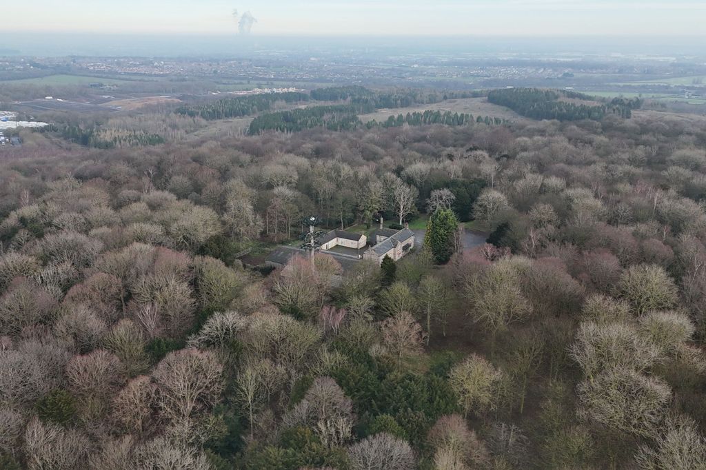 Property photo 3 of 43 The Wood House, Broomhouse Lane, Edlington, Doncaster, South Yorkshire, Dn12 1Ep