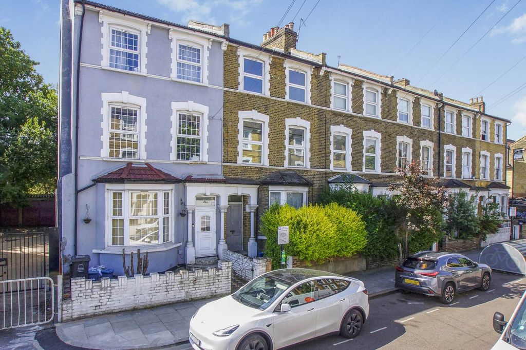 Property photo 1 of 19