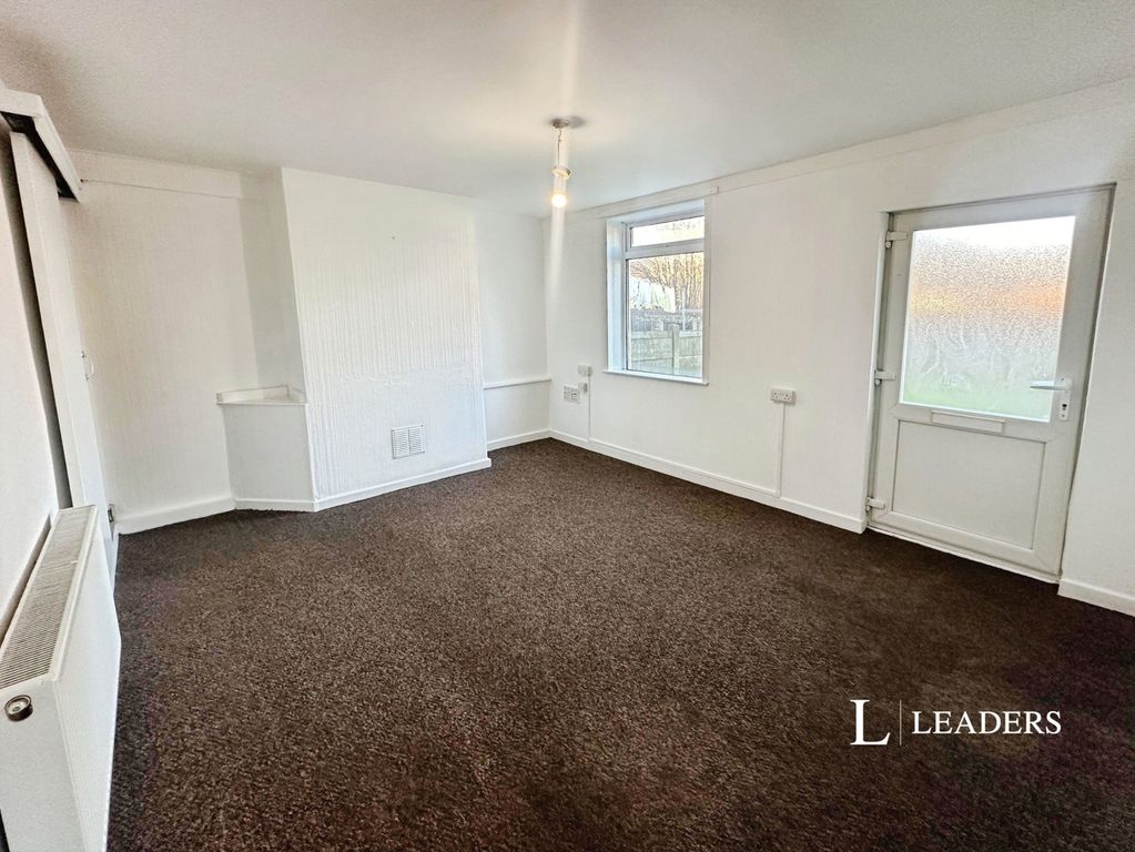 Property photo 2 of 10 Pbox-Img.Jpg