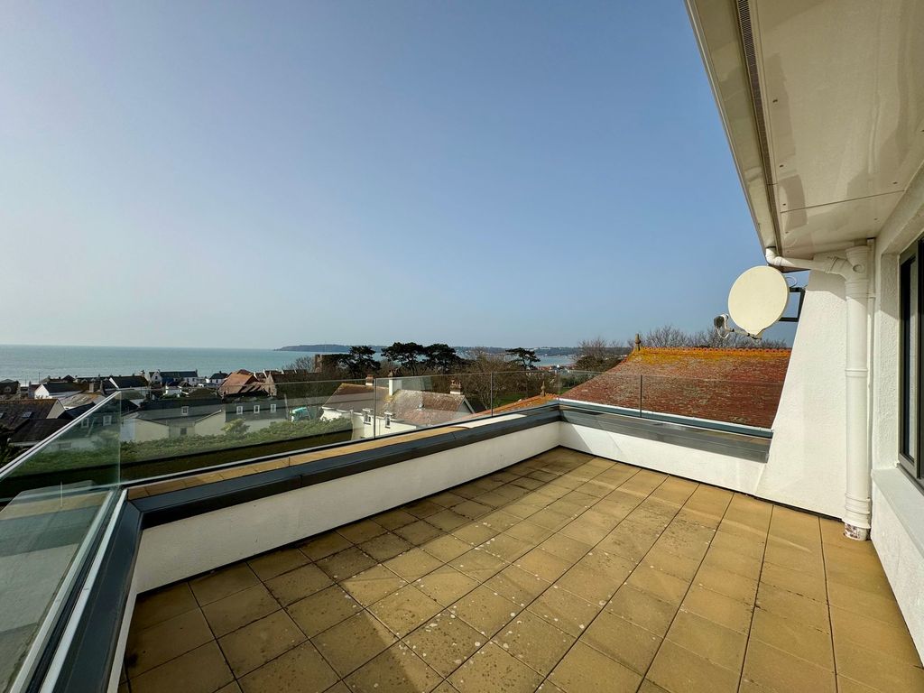 Property photo 3 of 22