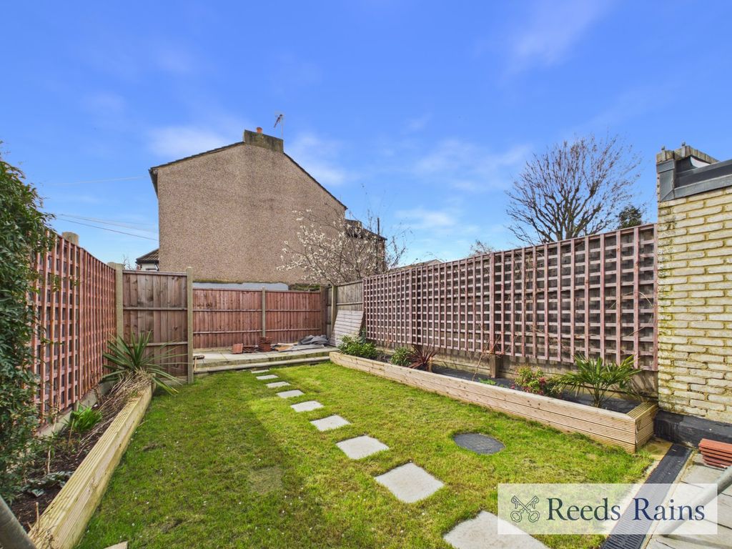 Property photo 2 of 24 Picture No. 29