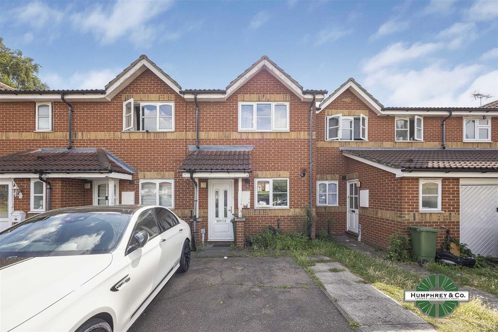 Property photo 1 of 10 29 Carriage Mews -012.Jpg