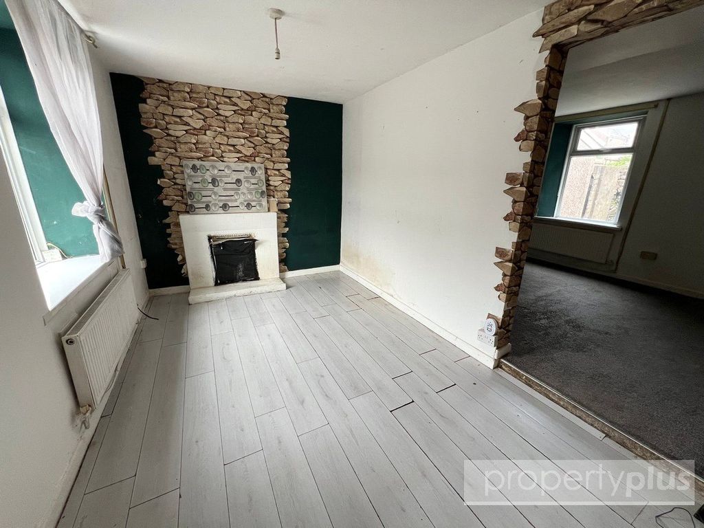 Property photo 2 of 14 Picture No. 09