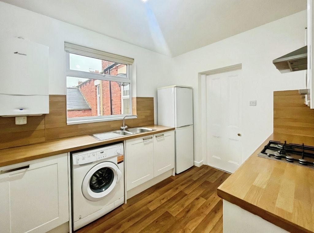 Property photo 3 of 16 5381285