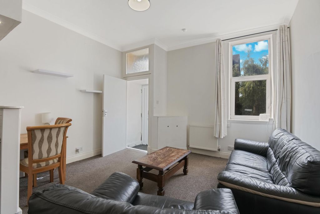 Property photo 3 of 20