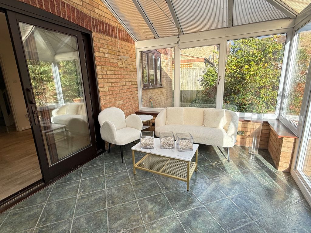 Property photo 3 of 15 Conservatory