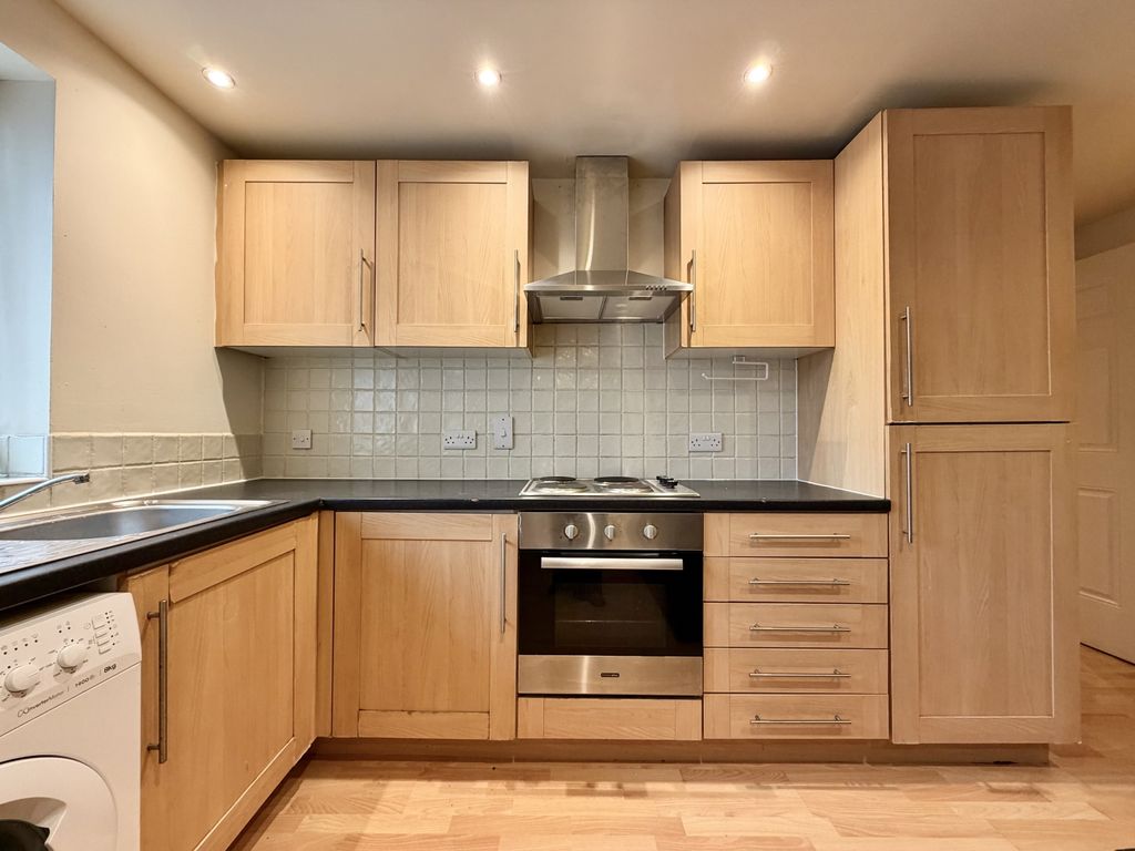 Property photo 2 of 18 Img_3820