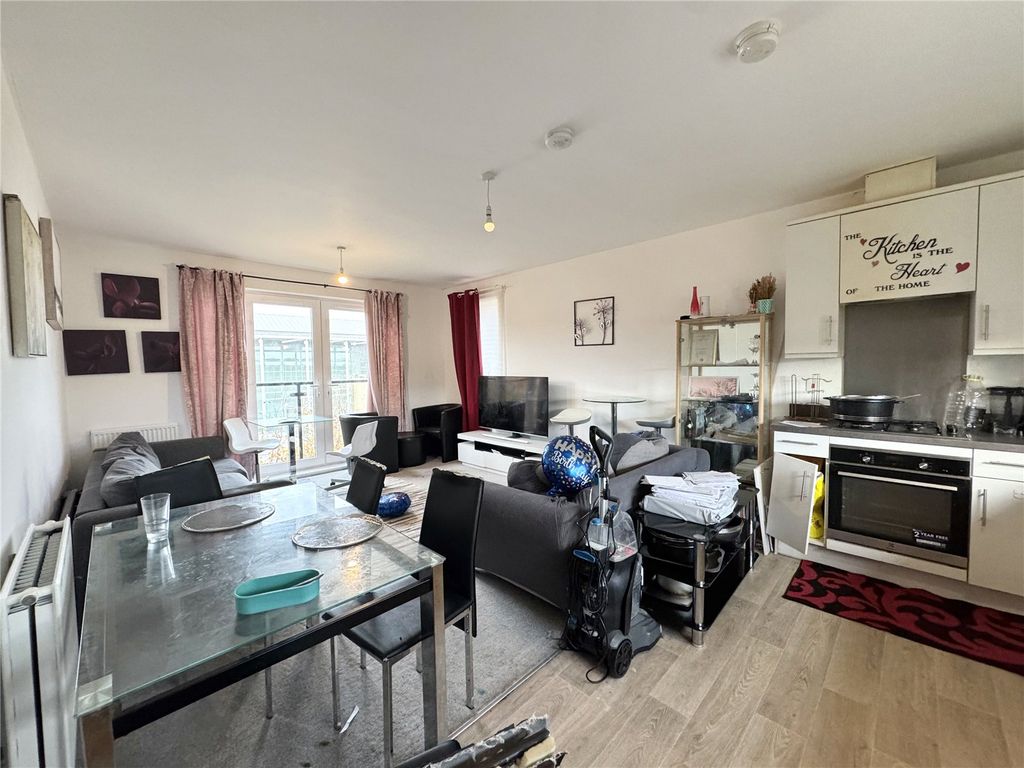 Property photo 3 of 7 Picture No. 04