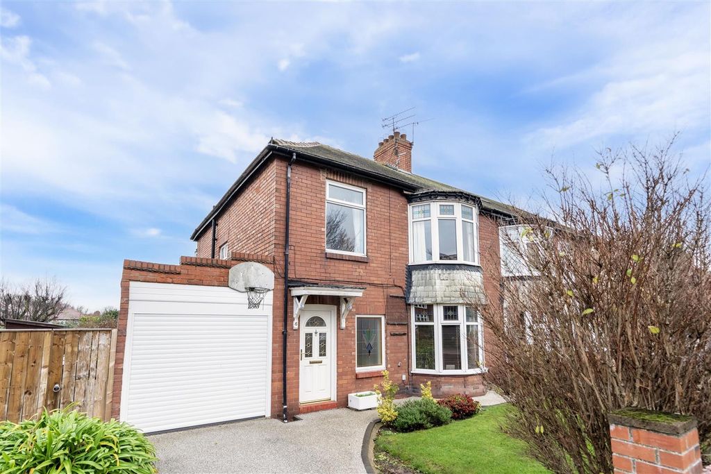 Property photo 1 of 10 External