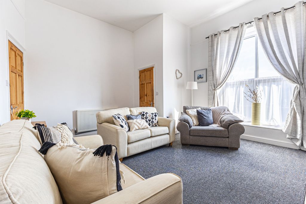 Property photo 3 of 13 Living Room