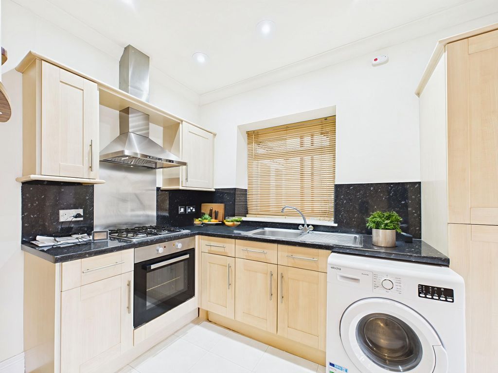 Property photo 3 of 11 4624609