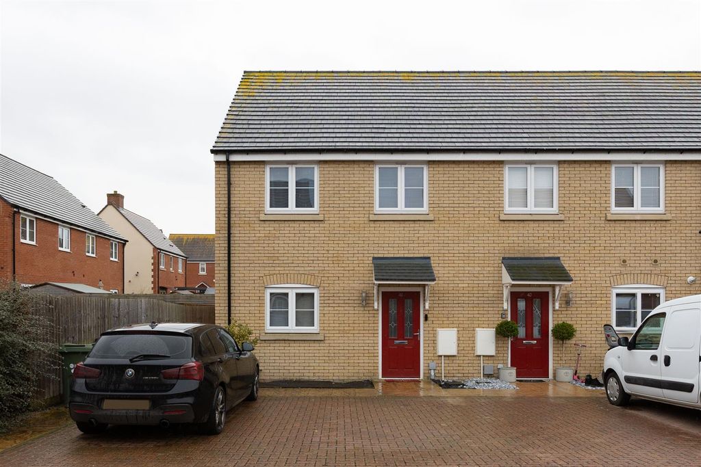 Property photo 1 of 13 Herberts Meadow