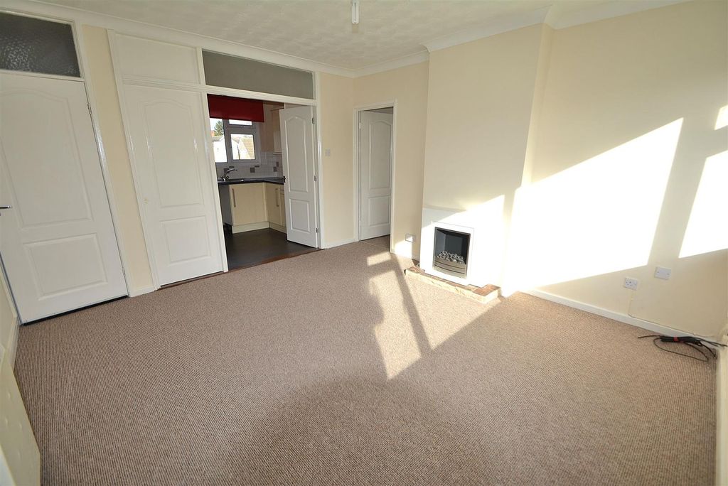 Property photo 3 of 6 2 Douglas Court Living Room 1.Jpg