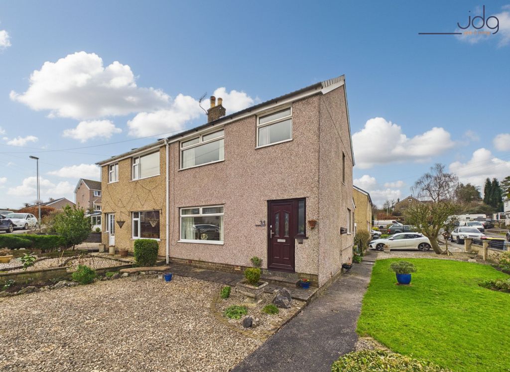 Property photo 1 of 18 Welcome To Sycamore Road