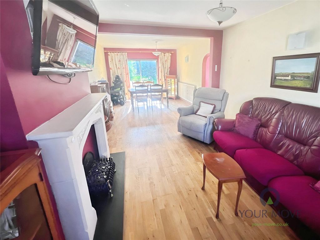 Property photo 2 of 12 Picture No. 03