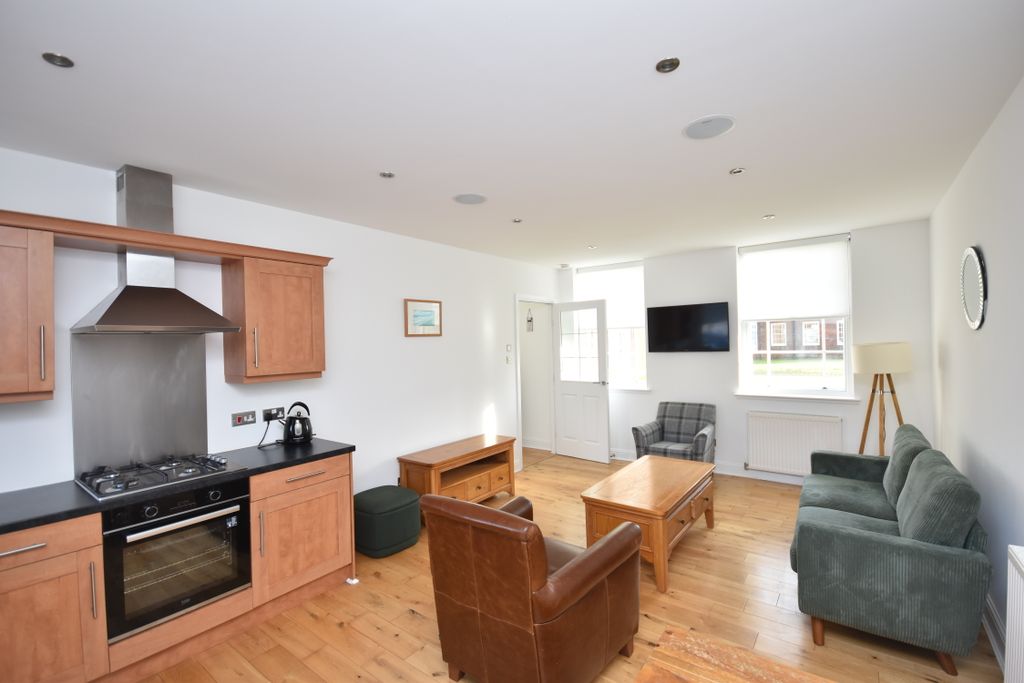 Property photo 3 of 24